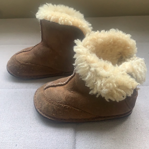 Baby UGG Boots Size Med Style 5206 Brown Winter Warm Insulated Shearling - Picture 4 of 13